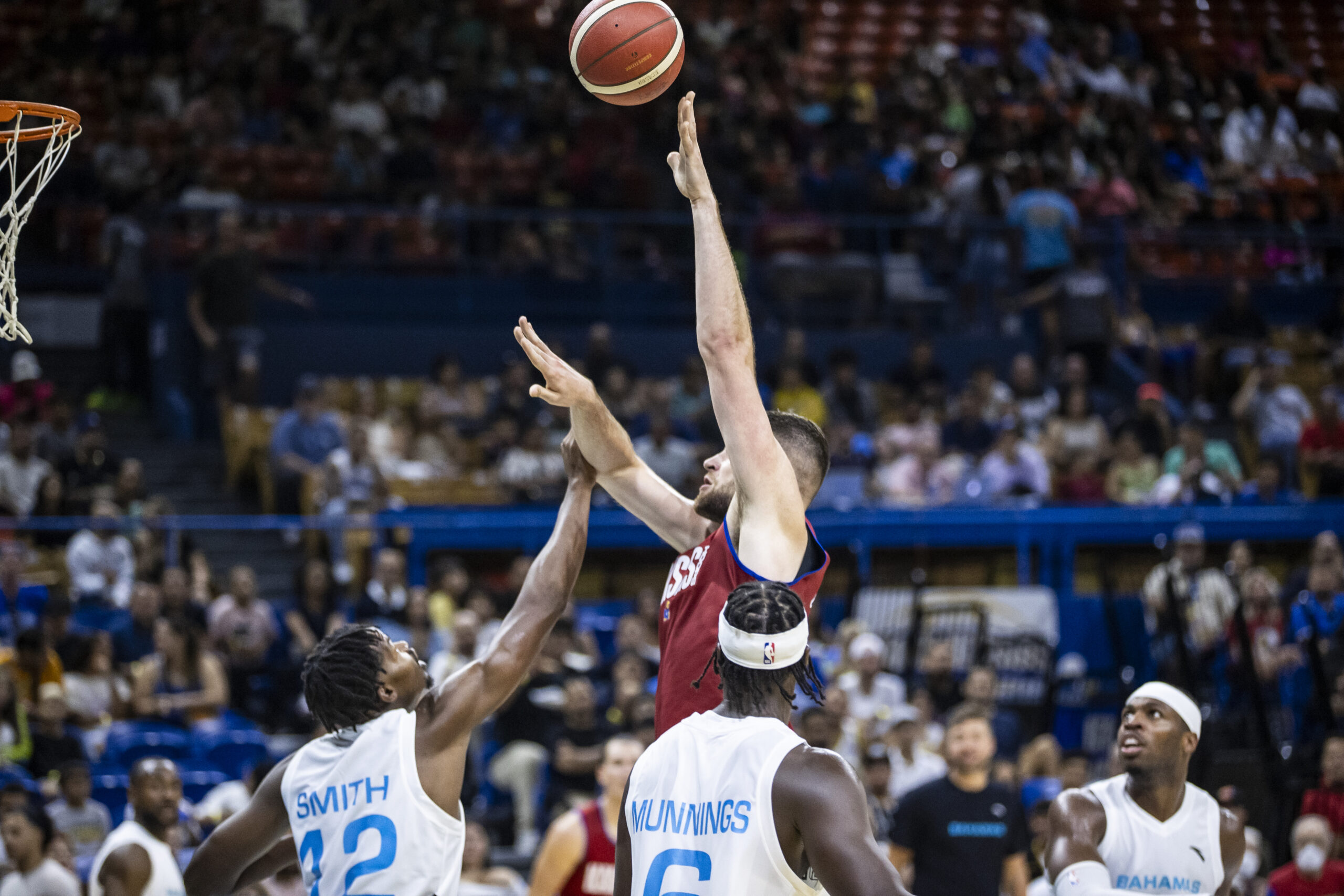 KU men’s basketball holds off spirited Bahamian national team, 9287
